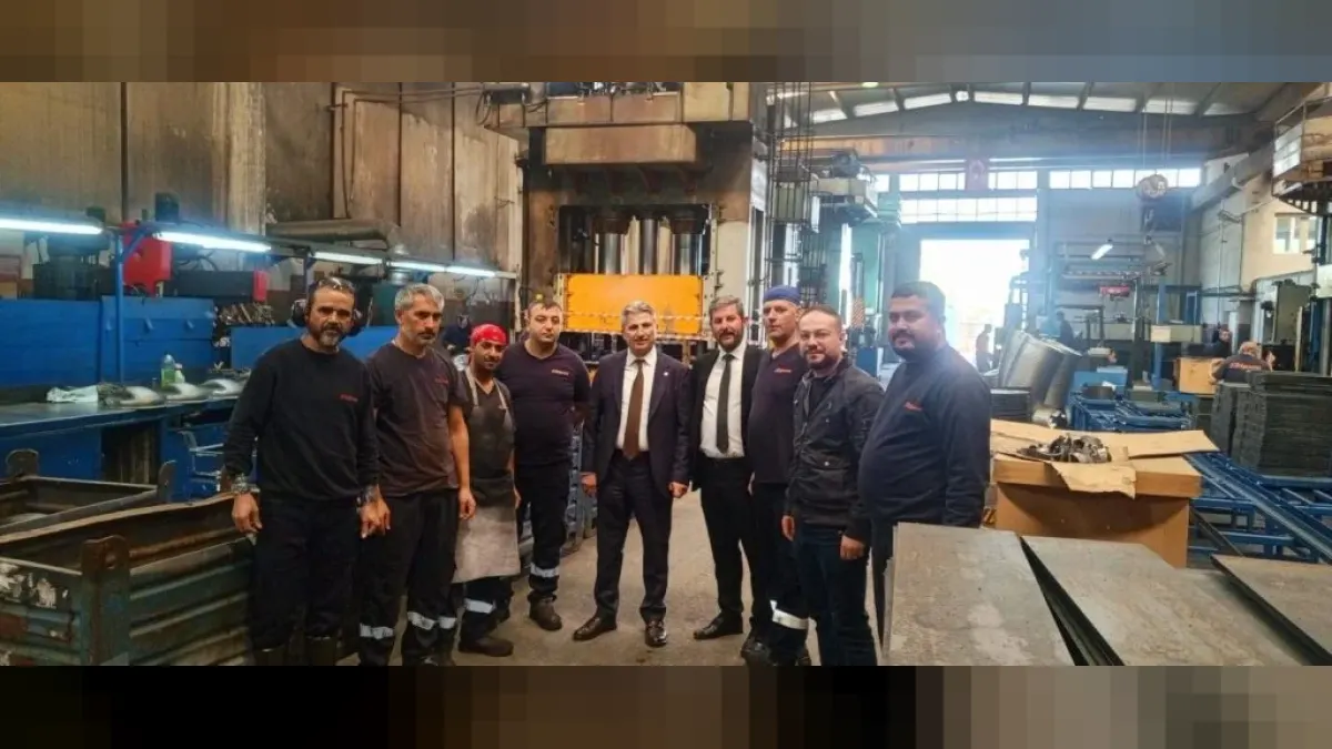 Özçelik-İş yönetimi İzmir ve Manisa'daki işçilerle buluştu