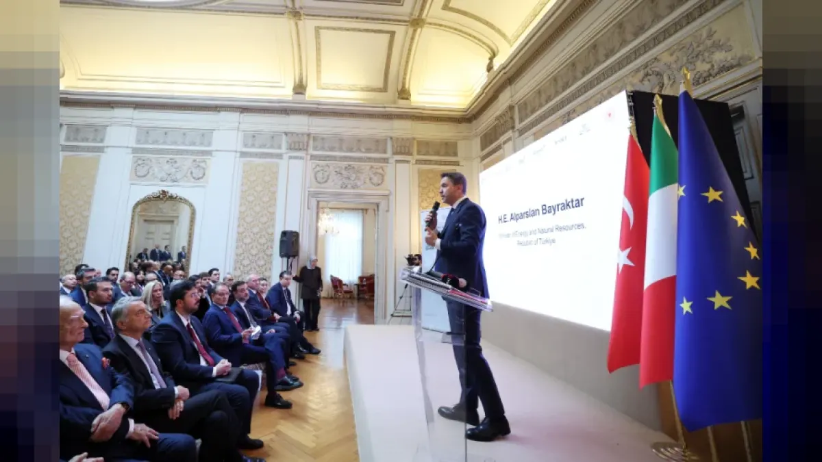 Bakan Bayraktar'dan İtalya ile Enerji İş Birliği ve yeni proje Mesajı