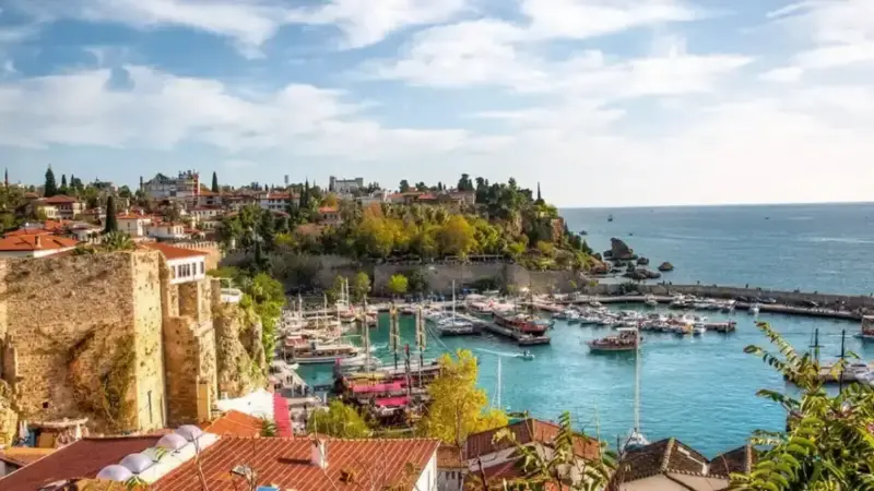 Yurt içi turizmde harcamalar arttı, seyahat sayısı azaldı