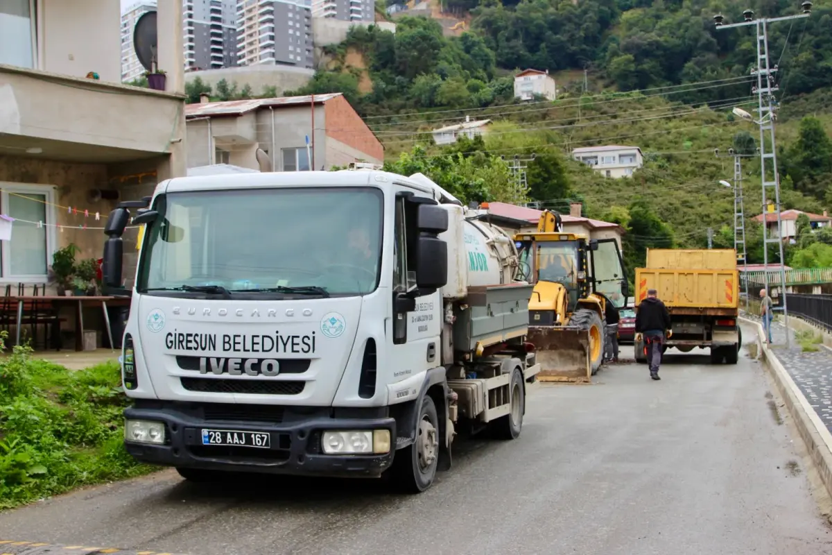 Giresun’da yol ve altyapı çalışmaları sürüyor